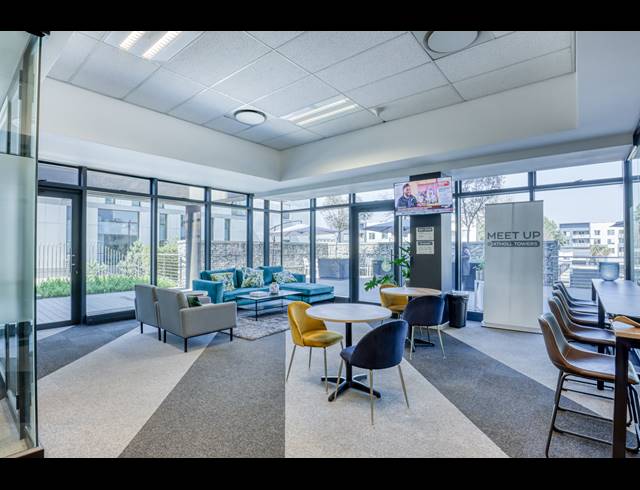 1,282M² OFFICE TO LET IN SANDOWN